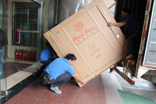 揭阳钢琴贵重工艺品无忧运